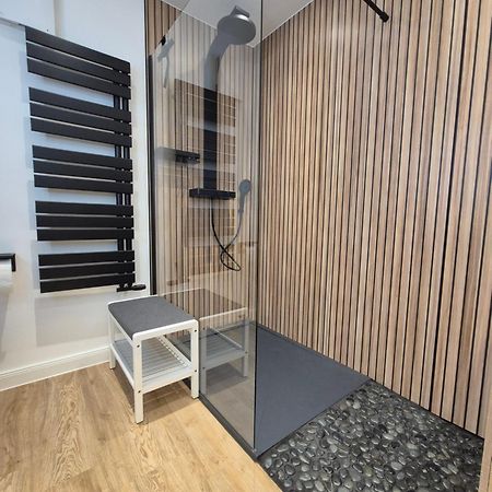 Tolle 125M² Erdgeschosswohnung Im Einzelhaus كالتنكيرشن المظهر الخارجي الصورة