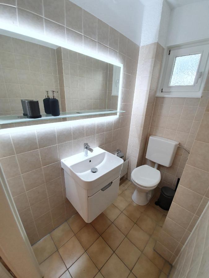 Tolle 125M² Erdgeschosswohnung Im Einzelhaus كالتنكيرشن المظهر الخارجي الصورة