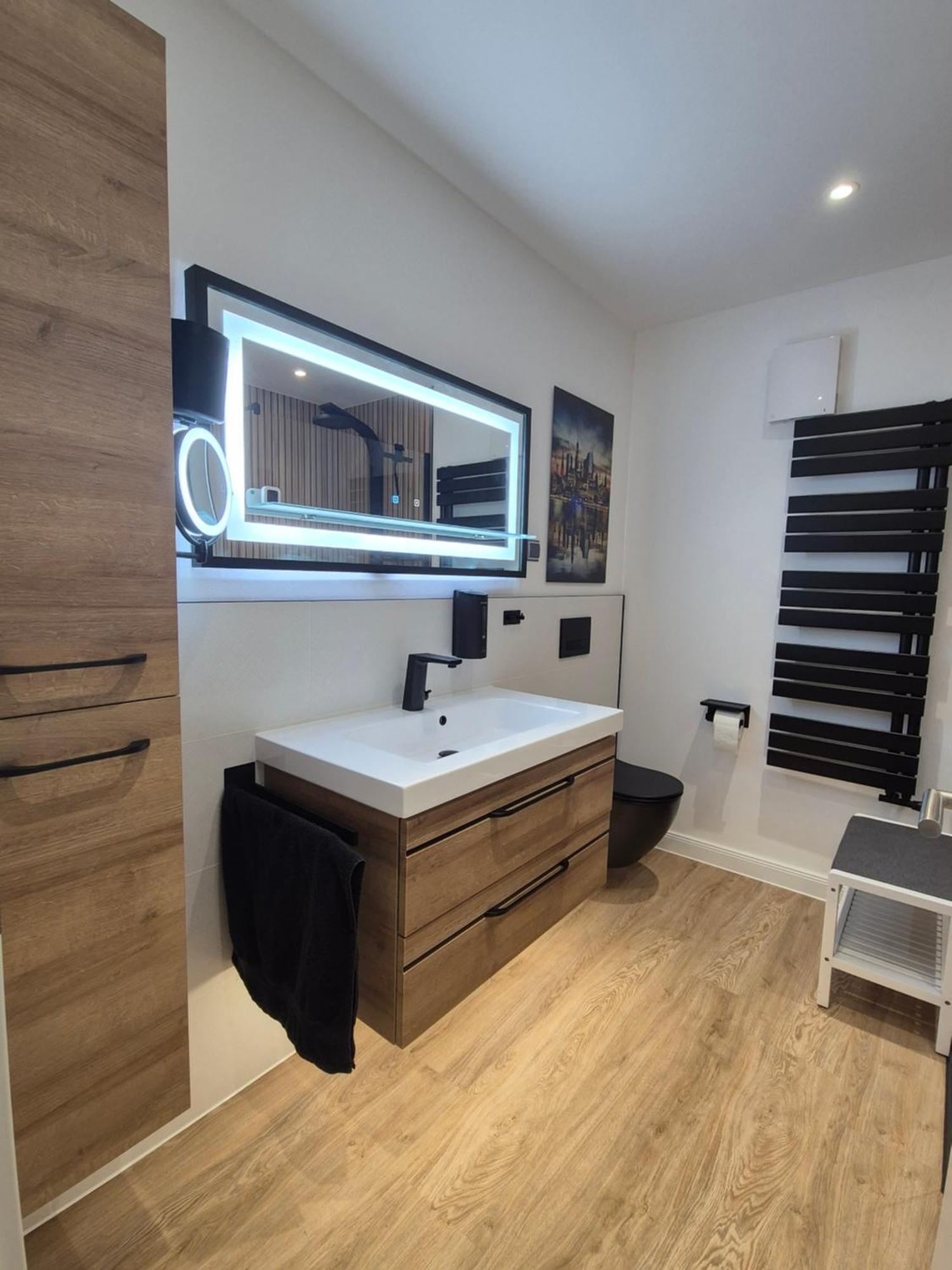Tolle 125M² Erdgeschosswohnung Im Einzelhaus كالتنكيرشن المظهر الخارجي الصورة
