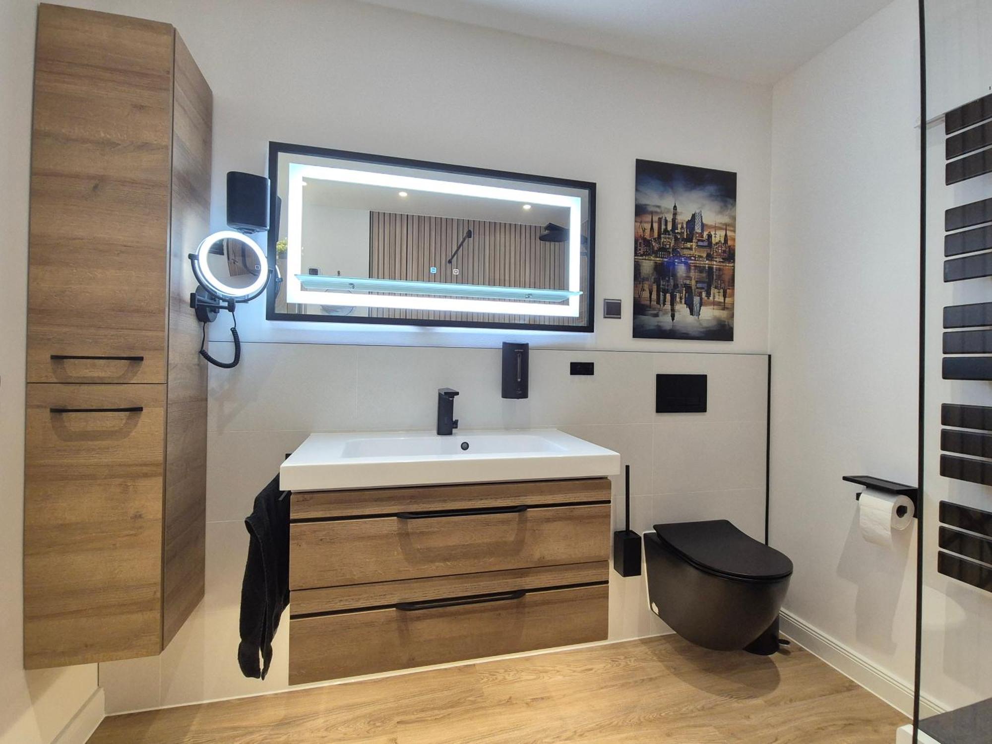 Tolle 125M² Erdgeschosswohnung Im Einzelhaus كالتنكيرشن المظهر الخارجي الصورة